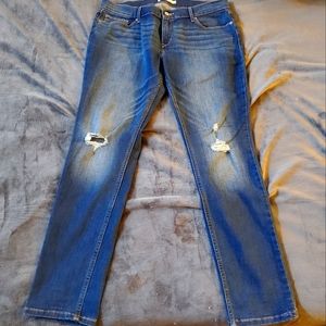 Almost new Levi's 524 skinny jeans